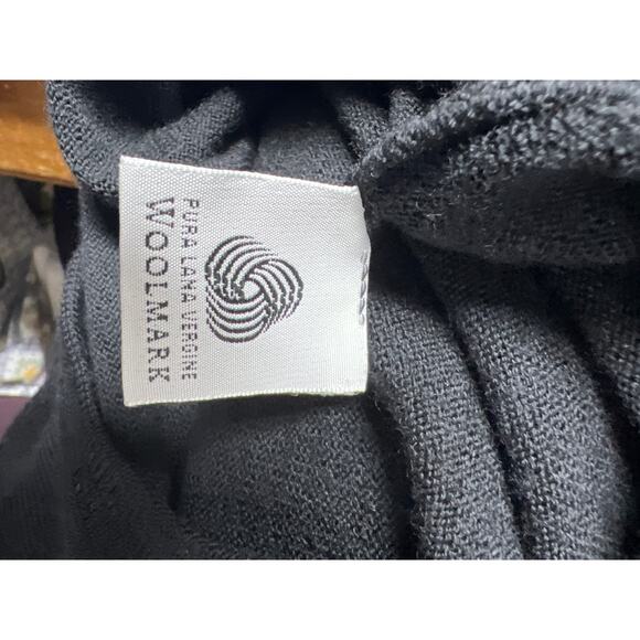 Linea Uomo Mens Black 100% Merino Wool V-Neck Light Sweater Size US Large EU 52 - Picture 6 of 8